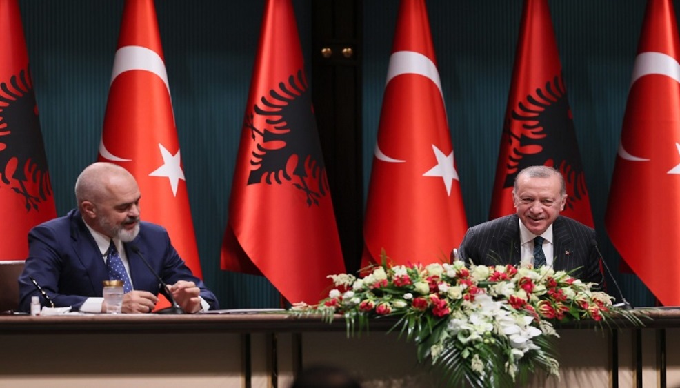 Turqia rekord investimesh ne Shqiperi, e pesta ne bote